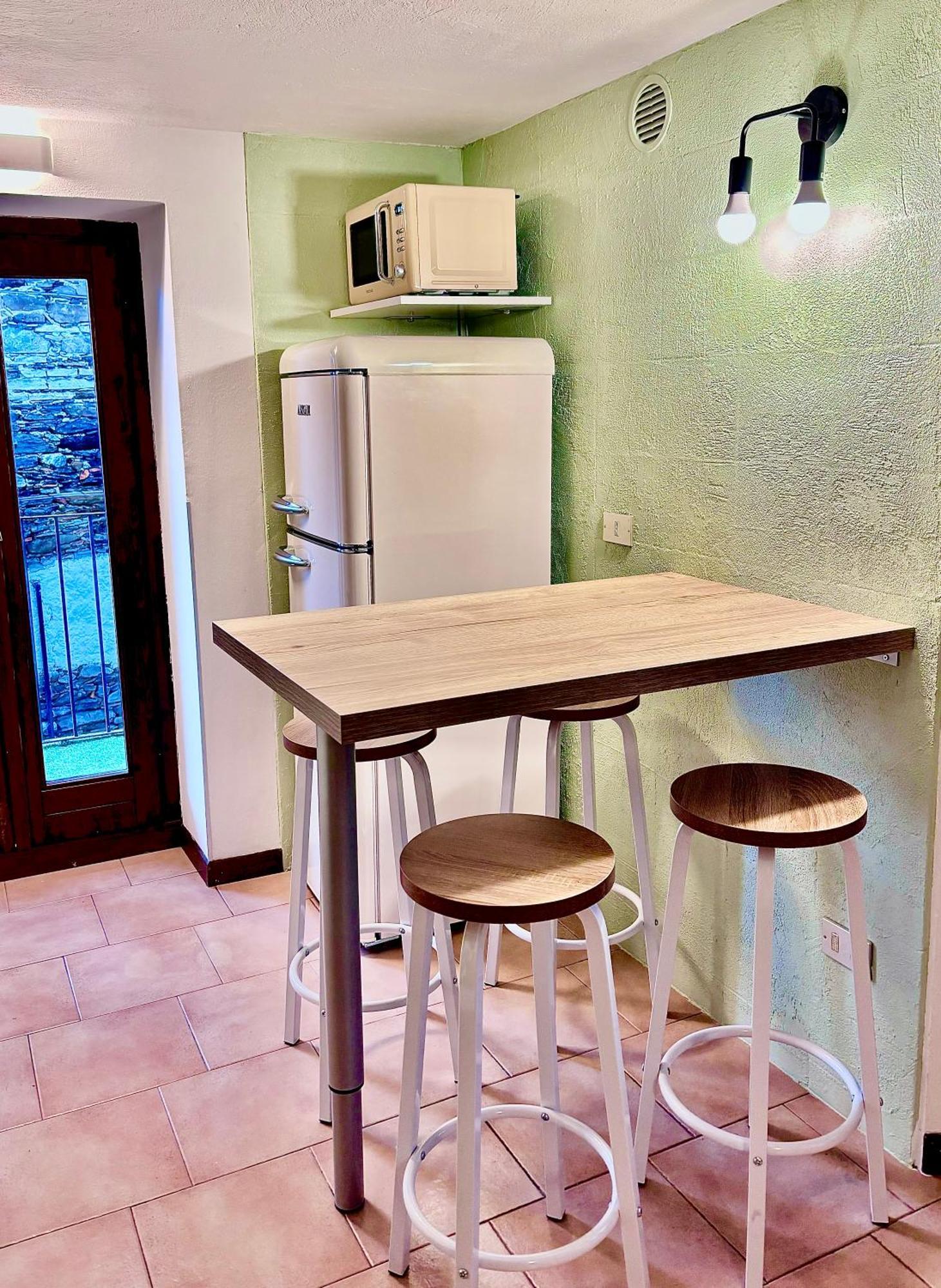 Vittoria Holiday House - Tulip Apartment And Tulip Room Stresa Ngoại thất bức ảnh