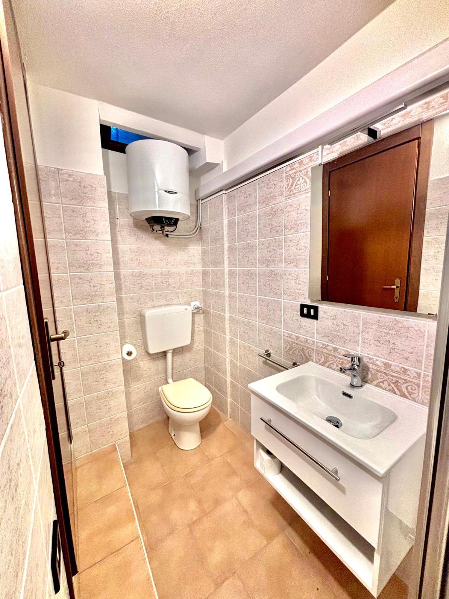 Vittoria Holiday House - Tulip Apartment And Tulip Room Stresa Ngoại thất bức ảnh