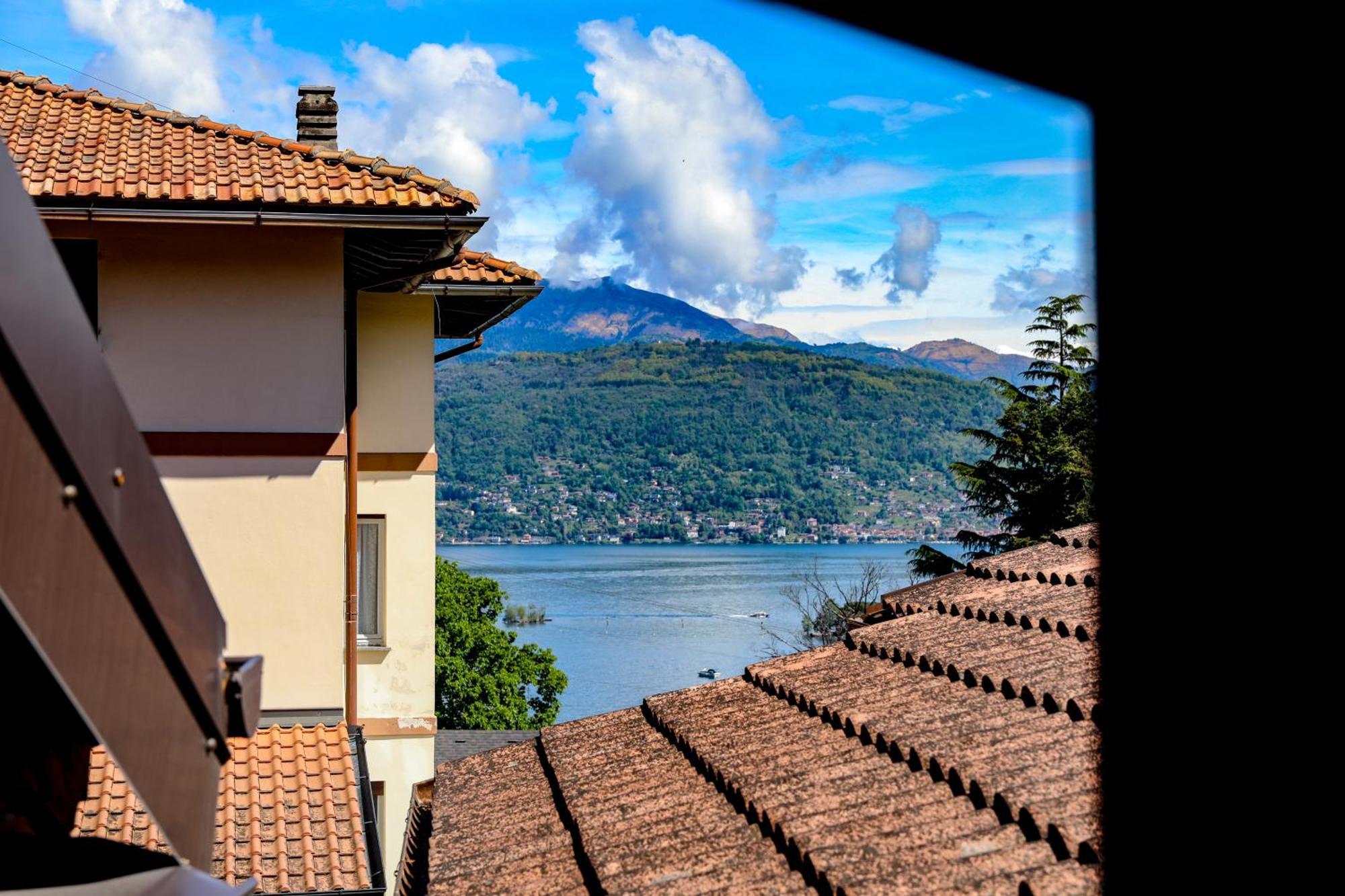 Vittoria Holiday House - Tulip Apartment And Tulip Room Stresa Ngoại thất bức ảnh
